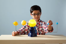 Load image into Gallery viewer, GeoSafari® Motorised Solar System